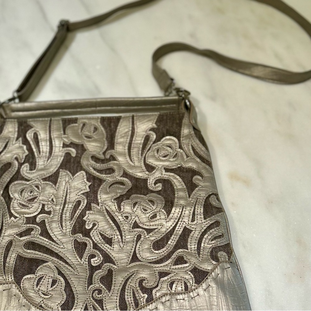 Large Convertible Crossbody Bag NWOT (16"x16" not including strap)